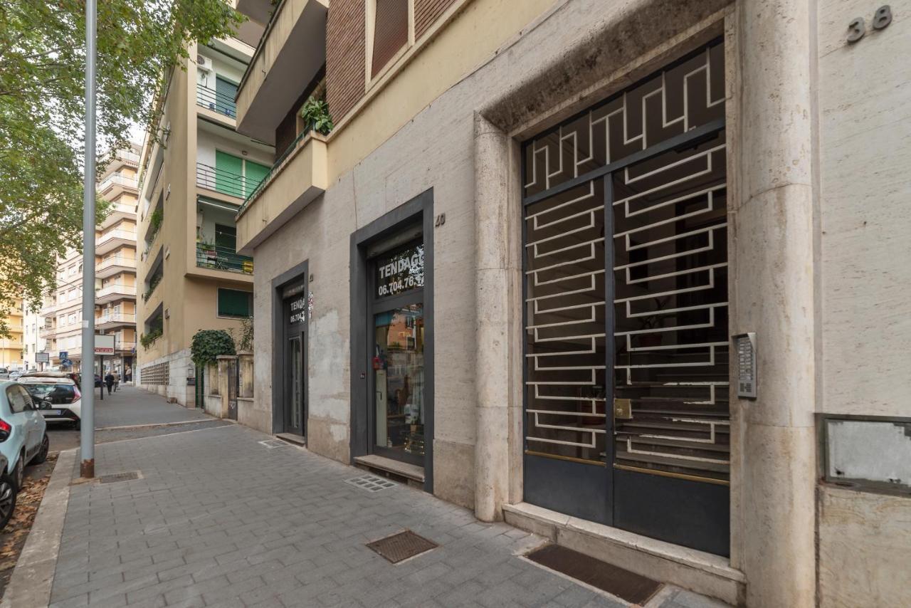 Piazza Re di Roma Apartment Esterno foto